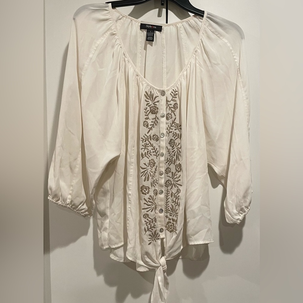 Like New Style & Co Cream Boho Blouse With Embroidery and Tie Front Size Large - Picture 1 of 4